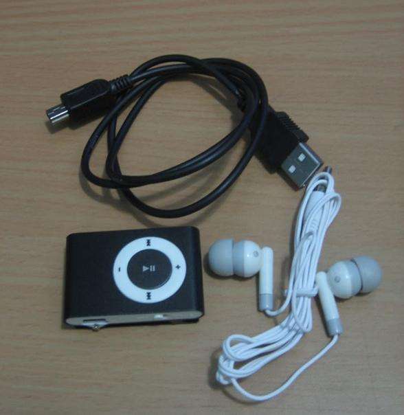 New 2gb Metal Mini Clip MP3 Player (Black) (No sd card required)