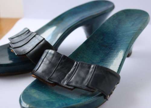 Vintage teal green wood and pure leather shoes