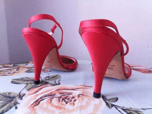GENUINE red satin Manolo Blahnik slingbacks