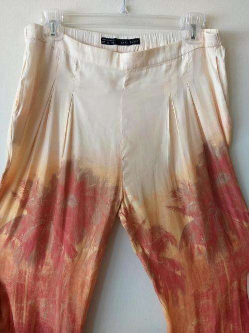 Printed silk pants by Zara