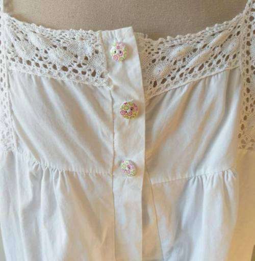White cotton and lace tunic