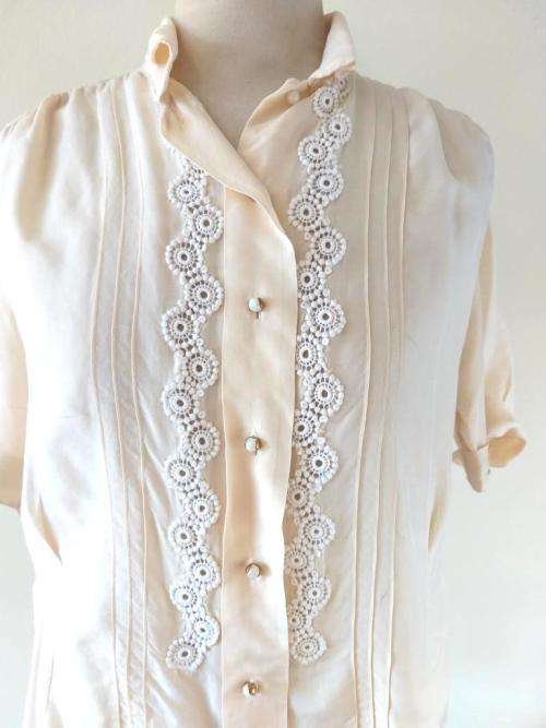 1940s cream blouse with broderie anglaise