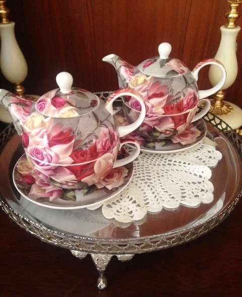 Maxwell & Williams tea for one