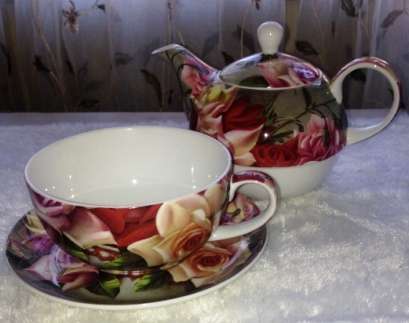 Maxwell & Williams tea for one