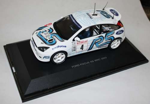 AUTOART 1/24 SCALE FORD FOCUS RS.  BOXED.  SEE DESCRIPTION