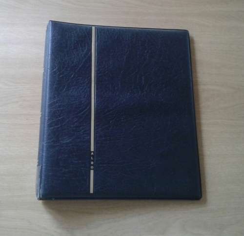 LOVELY AS NEW ALBO SOFT PAD MULTI-RING ALBUM. JUST NEEDS THE PAGES !!!  HARD TO FIND !