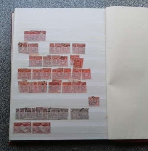 LOVELY 16/32 PAGE STOCKBOOK JAMMED WITH USA OFF PAPER. FINDS VERY POSSIBLE !!!