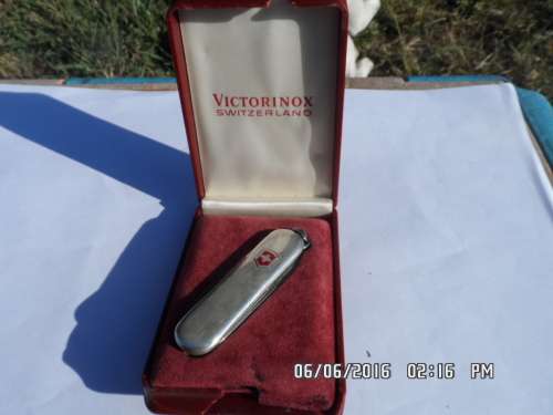 VICTORINOX GIFT KNIFE,STERLING SILVER HANDLE