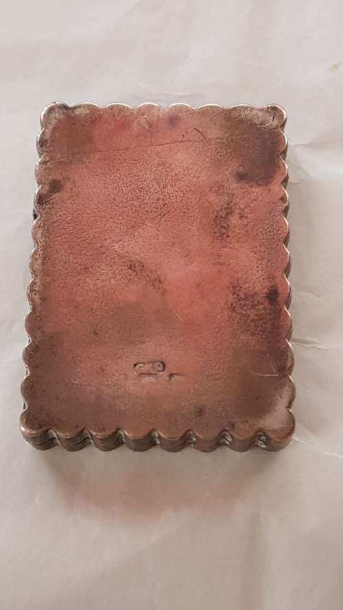 Antique box / locket in silver and a yellow metal