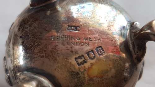 Victorian Silver salts cauldron with spoon