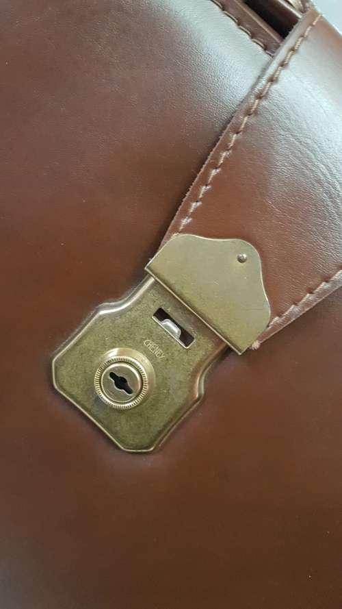 Vintage classic professional bag