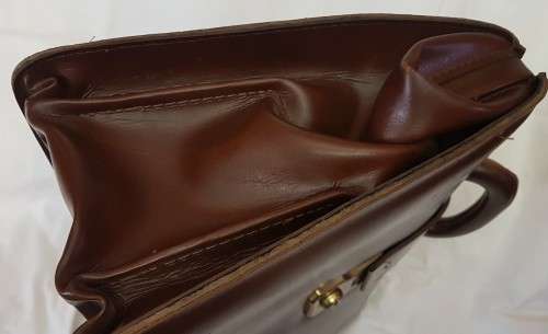 Vintage classic professional bag