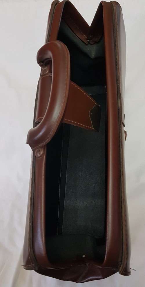 Vintage classic professional bag