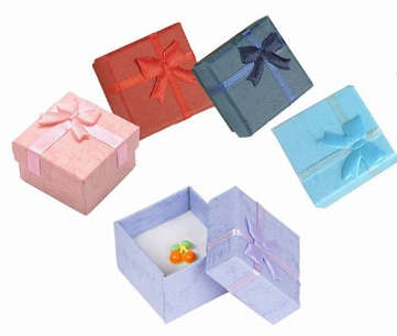 Beautiful CZ Ring - Size 6 1/4