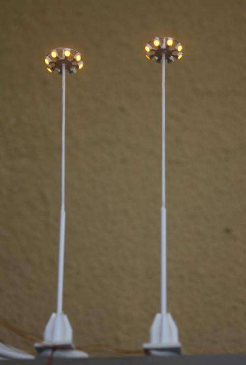 HO scale 12V LED yard lights (lamps) for model railway layout