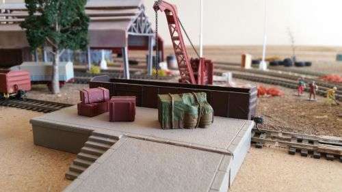 HO Scale Tarpaulin Covered Wagon Loads