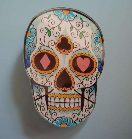 Poker Skull Brooch / Badge
