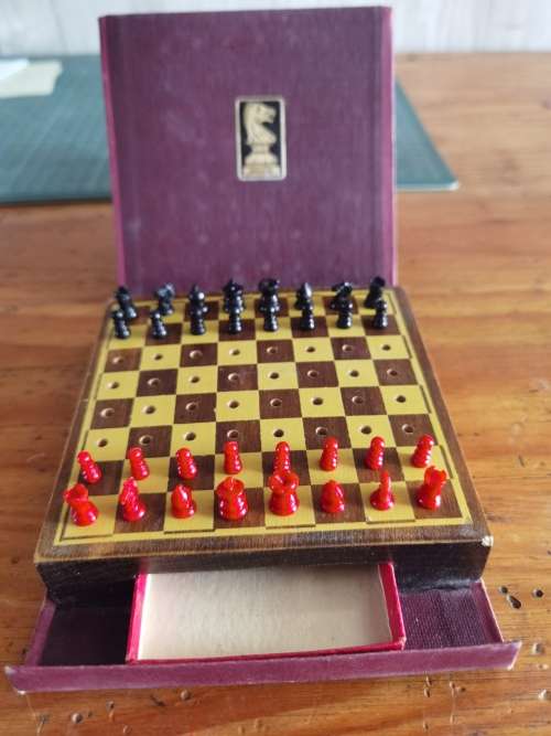 Vintage Drueke chess set miniature wood