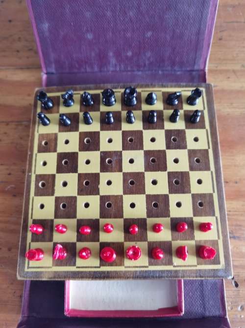 Vintage Drueke chess set miniature wood