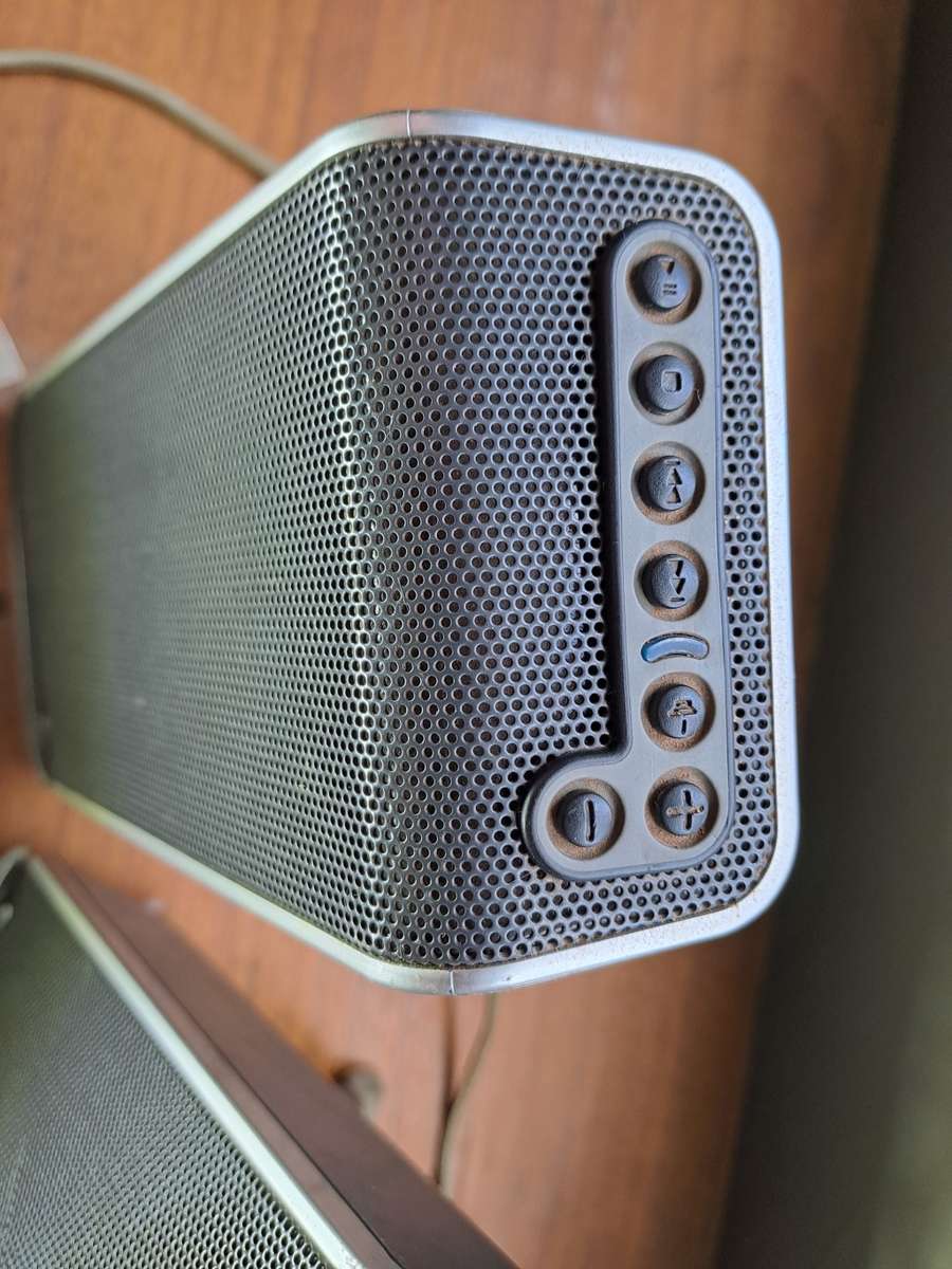 Logitech V20 S 0155a USB Powered Notebook Laptop Portable Speakers