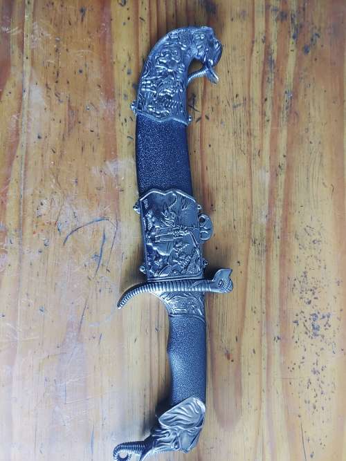 Knife Dagger hindu motive