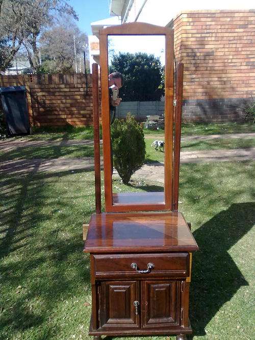 (URGENT SALE) Antique dressing table Imbuia