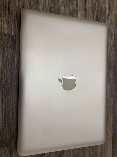 **MacBook PRO 13**Core i5**500GB HDD**16GB Memory**MAC OSX / WIN10**LOW CYCLE COUNT