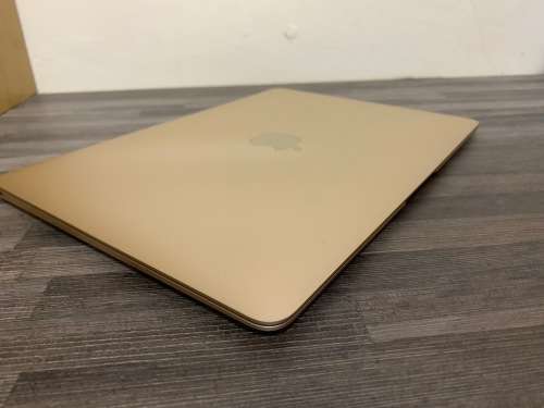 **MacBook 12 Retina**2015**Core M5**256GB SSD**8GB Memory**MAC OSX MOJAVE / WIN10**LOW CYCLE COUNT**