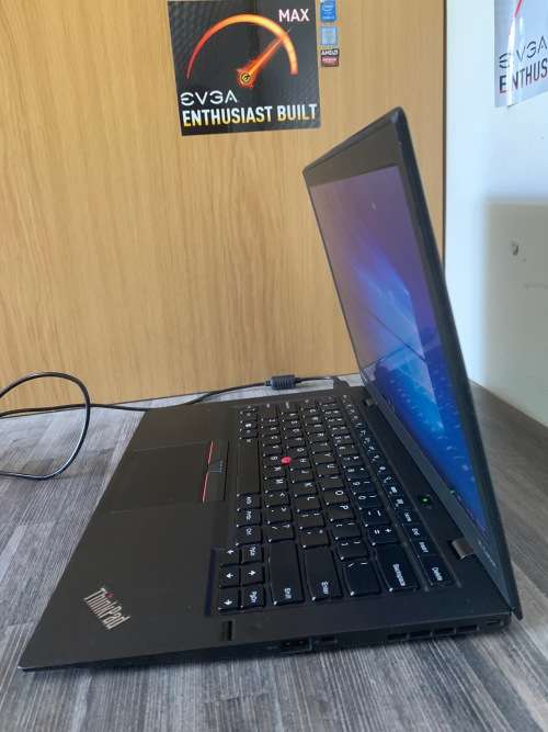 **EXCELLENT**LENOVO X1 CARBON ULTRABOOK**6th Gen CORE i7**512GB SSD**16Gb Memory**FULL HD****