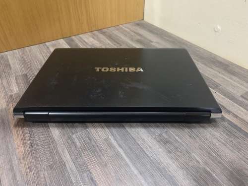 **TOSHIBA PORTEGE R830**ULTRABOOK**CORE i5**4GB RAM, 250GB HDD**