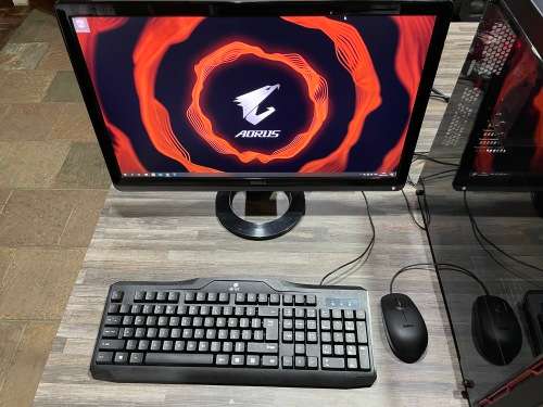 **9th GEN OCTA CORE i9**COOLER MASTER**GAMING DESKTOP**16GB DDR4**500GB HDD**