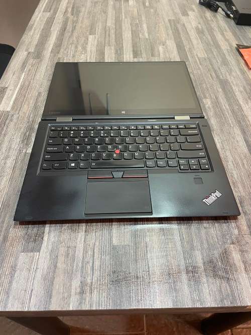 **TOUCH SCREEN**LENOVO X1 YOGA ULTRABOOK**6th Gen CORE i5**128GB SSD**8Gb Memory**