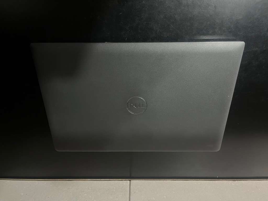 **11th Gen QUAD Core i5 Monster**DELL 3520**11th GEN i5**16GB DDR4 RAM**256 NVME**15.6` FHD LED**