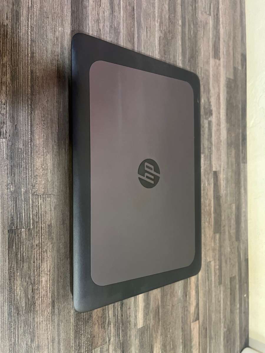 **MONSTER SPEC**HP Zbook 14**Core i5**8GB Ram**AMD FIREPRO GDDR5 Graphics**500GB HDD**