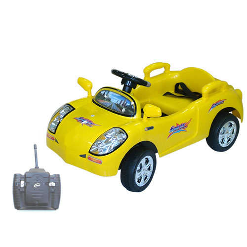 Yellow Ride on/in Kids 6V Rechargeable Battery Powered Car with Remote!