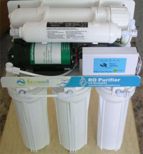 State of the art reverse osmosis water purification system. Electronic controlled flush system.
