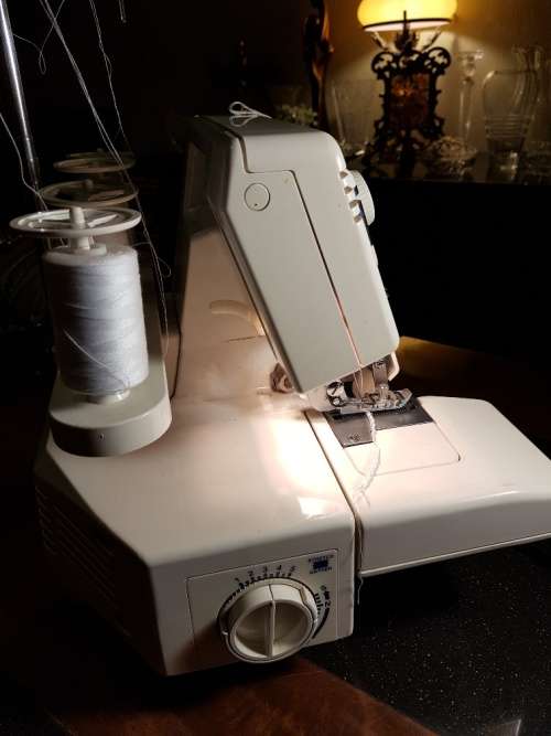 Empisal Over locker Model S 4 D Sewing Machine 4 Threads with Pedal and Wires
