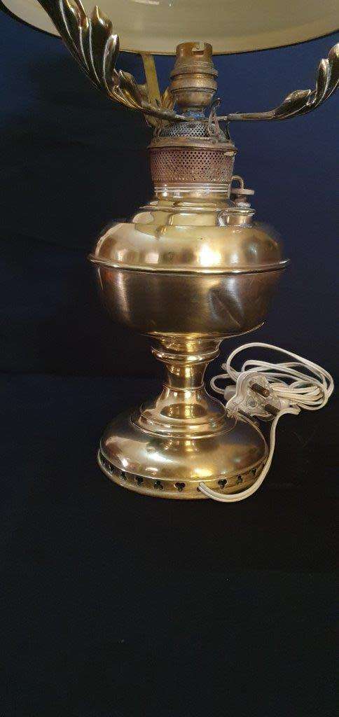 Stunning Vintage Millers Converted Oil Lamp