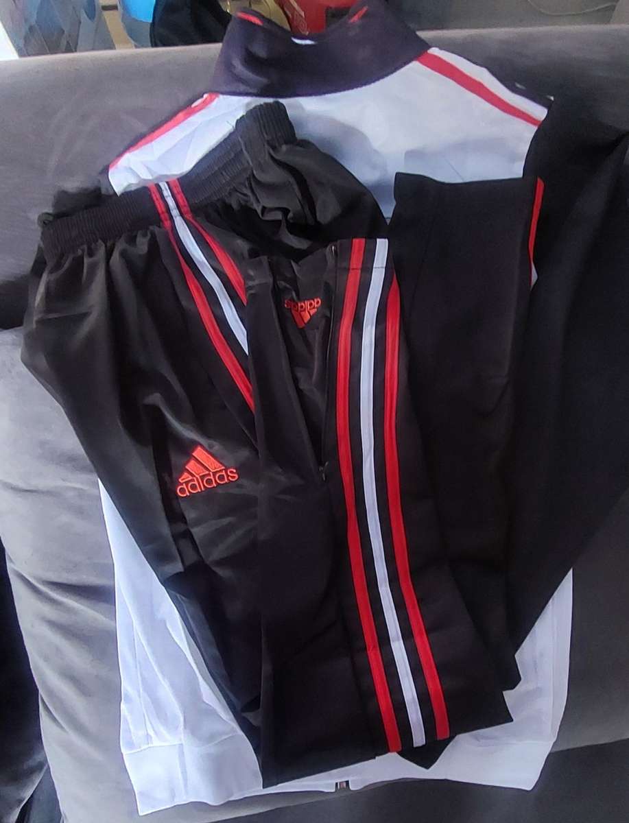 track suit top and bottom size LARGE