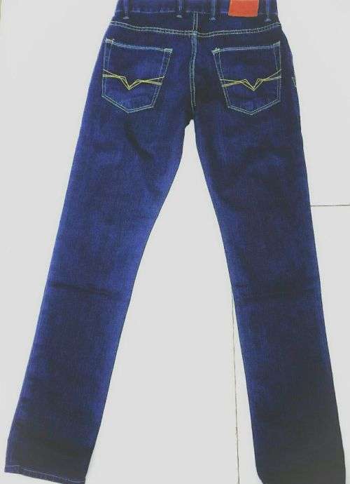 Guess mens original jeans slim tapered cut. Colour elysium wash. Size 28 waist