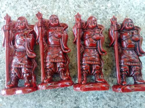 Four warriors 10cm in height. One bid for all