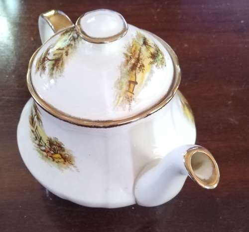 The Hayride - Alfred Meakin Teapot