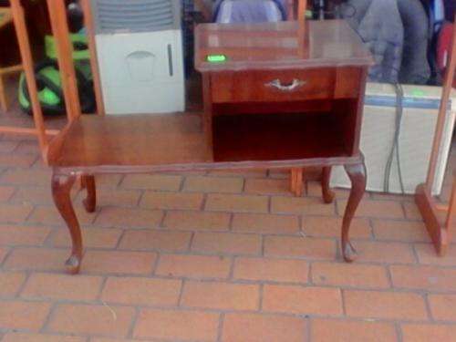 Queen Ann legs, Telephone table