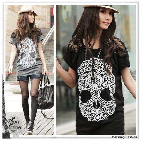 ON SALE ONLY R80!!!!! Ladies Grey top with skull print and lace, fit for size 32