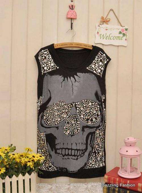 NEW ARRIVAL !!!!! Ladies Black skull print top with diamonte studds, fit size 32,34