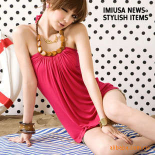 NEW ARRIVAL!!!! Ladies black top with detailed neckline. Size 32,34,36