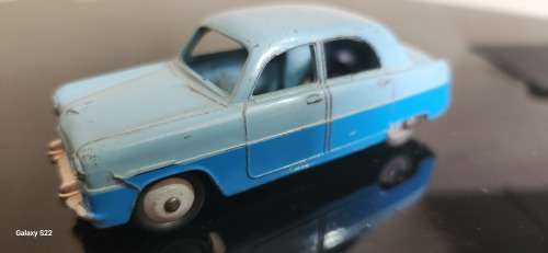 Dinky toys ford