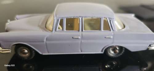 Dinky toys Mercedes