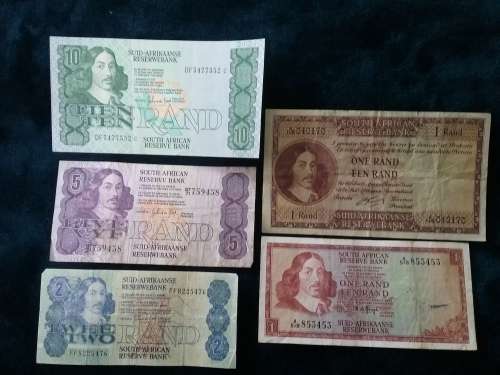 South African Notes 3 generations. WOW