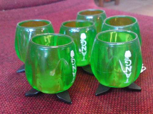 Tang Apple Sours Shot Glasses - Apple shaped shot glasses (Plastic) shooter glasses
